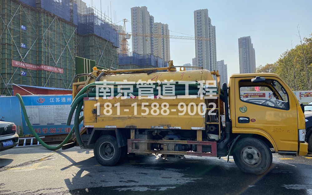265五星建筑工地抽粪